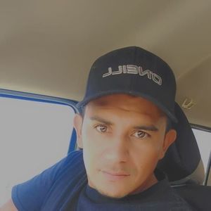 Meet your Posher, Cruz